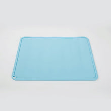 Load image into Gallery viewer, Easy To Use Non-Slip Silicone (Waterproof) Dog &amp; Cat Food Bowl and Placemat

